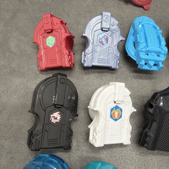 Beyblade Ripcords & Launchers Lot - Picture 2 of 9